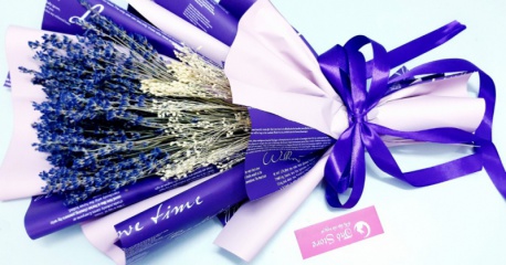 Nguồn gốc và ý nghĩa đặc biệt của loài hoa chung thủy, lãng mạn Lavender