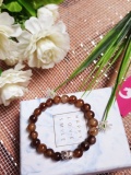 Vòng tay phòng thủy mặt phật màu nâu đất 0