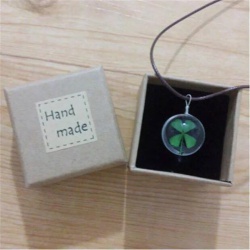 Những điều bạn cần quan tâm khi chọn quà tặng bạn gái