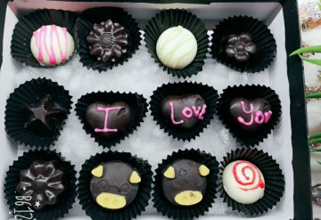 Chọn quàn tặng gì cho bạn gái mới quen dịp Valentine 14.2
