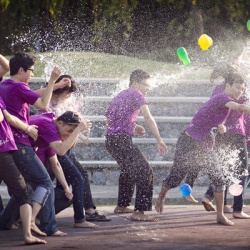 Top 5 trò chơi đảm bảo bao vui cho học sinh cuối khóa