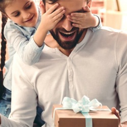 Bạn đang muốn tạo niềm vui cho cha ngày father's day