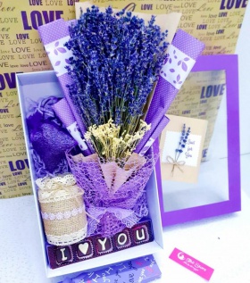 Combo Lavender bó lớn, hộp sang trọng + Socola I LOVE YOU