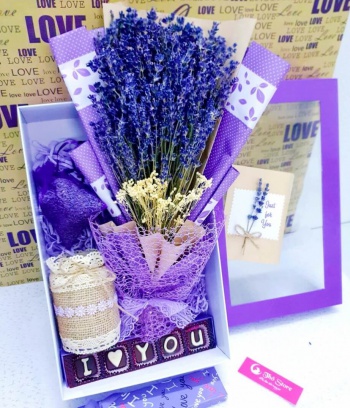 Combo Lavender bó lớn, hộp sang trọng + Socola I LOVE YOU