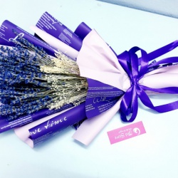 Nguồn gốc và ý nghĩa đặc biệt của loài hoa chung thủy, lãng mạn Lavender