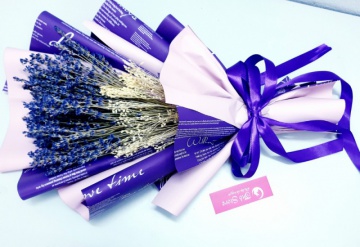 Nguồn gốc và ý nghĩa đặc biệt của loài hoa chung thủy, lãng mạn Lavender