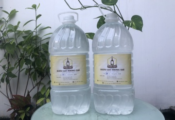 Mẻ rượu chất lượng được chăm chút tỉ mỉ từ Hương Quê