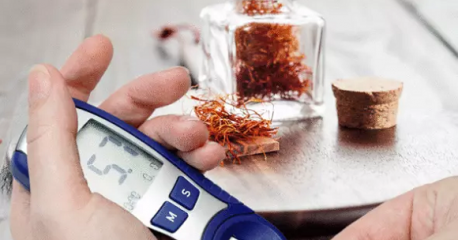 Người tiểu đường có nên dùng Saffron Tây Á không? Công dụng và cách dùng đúng cách