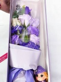 Hộp hoa hồng sáp cao cấp kèm búp bê 2
