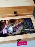 Hộp quà gỗ thông Lavender lớn 3