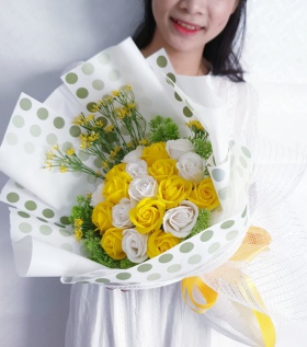 Bó hoa hồng sáp thơm cao cấp - 17 bông