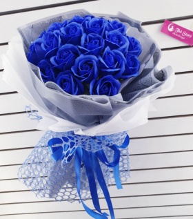 Bó hoa hồng Sáp thơm kiểu tròn nhiều hoa 8/3