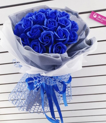 Bó hoa hồng Sáp thơm kiểu tròn nhiều hoa 8/3