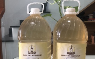 Cách ngâm rượu táo mèo khô tại nhà chất lượng