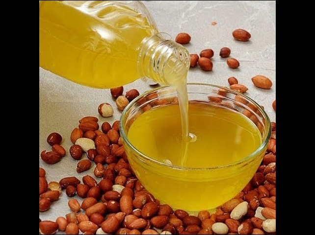 Cách Phân Biệt Dầu Phộng Thật Đơn Giản Tại Nhà