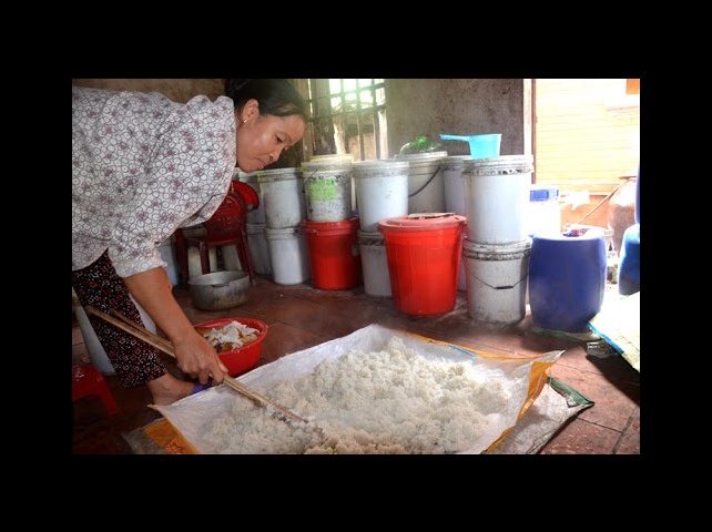 Công dụng và cách nấu rượu gạo dễ làm nhất