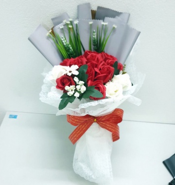 Hoa hồng sáp nồng cháy yêu thương