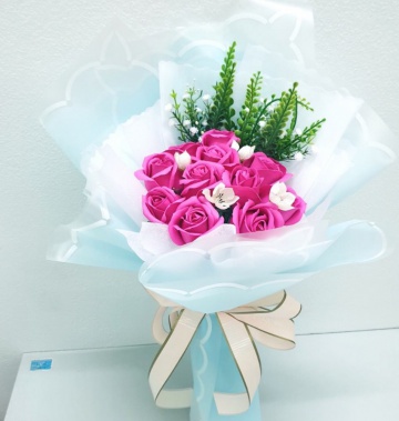 Hoa hồng sáp vẻ đẹp kiêu kì