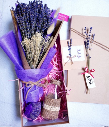 Hộp Lavender kèm lọ và túi thơm 390