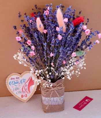 Lọ hoa Lavender để bàn làm việc