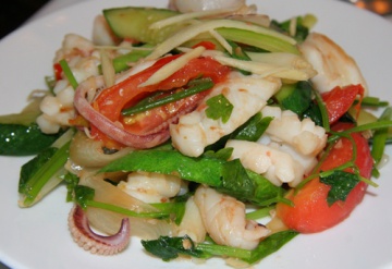 Mực xào cần tây
