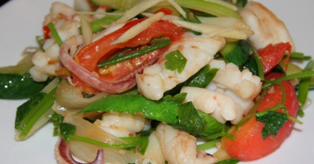 Mực xào cần tây