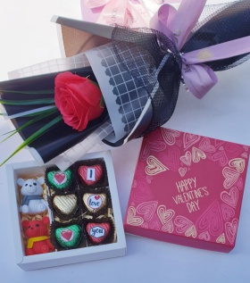 Set quà Socola valentine + hồng 1 bông