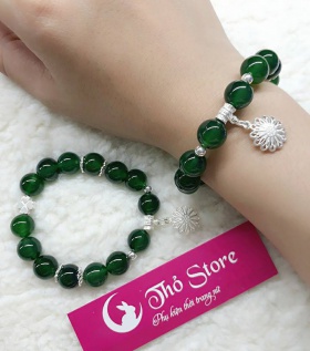 Vòng tay đá phong thủy màu xanh lá