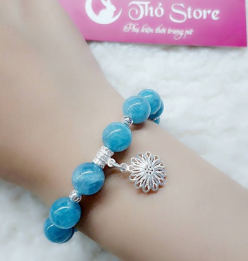Vòng tay đá phong thủy màu xanh ngọc