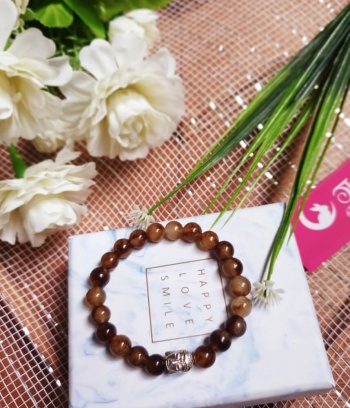 Vòng tay phòng thủy mặt phật màu nâu đất