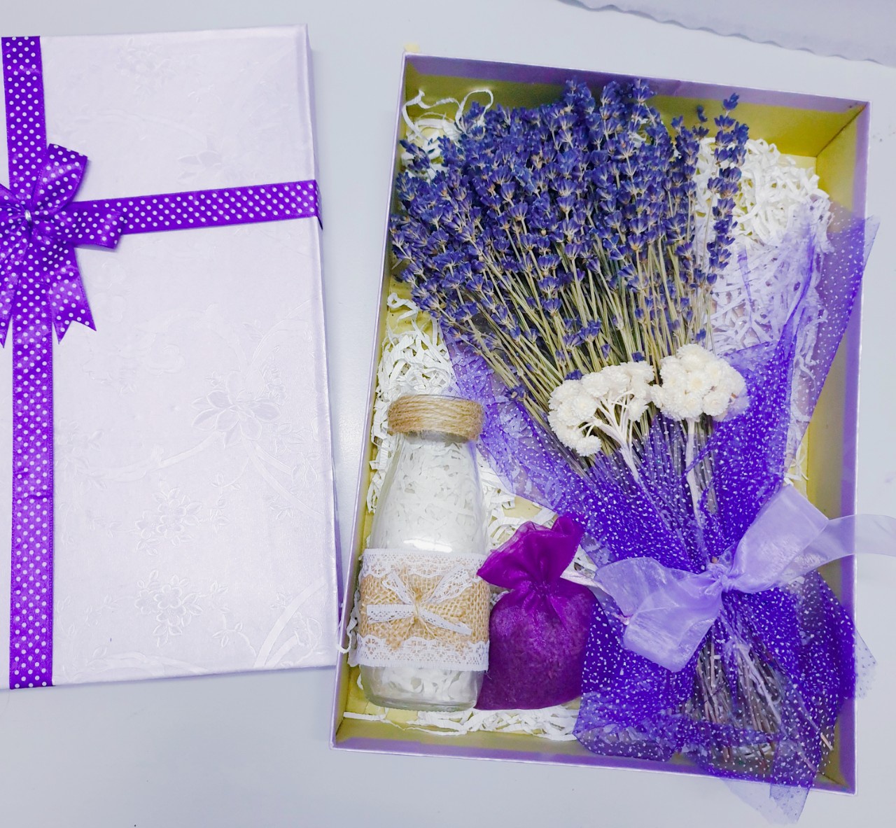 hop hoa lavender mon qua dep duoc yeu thich